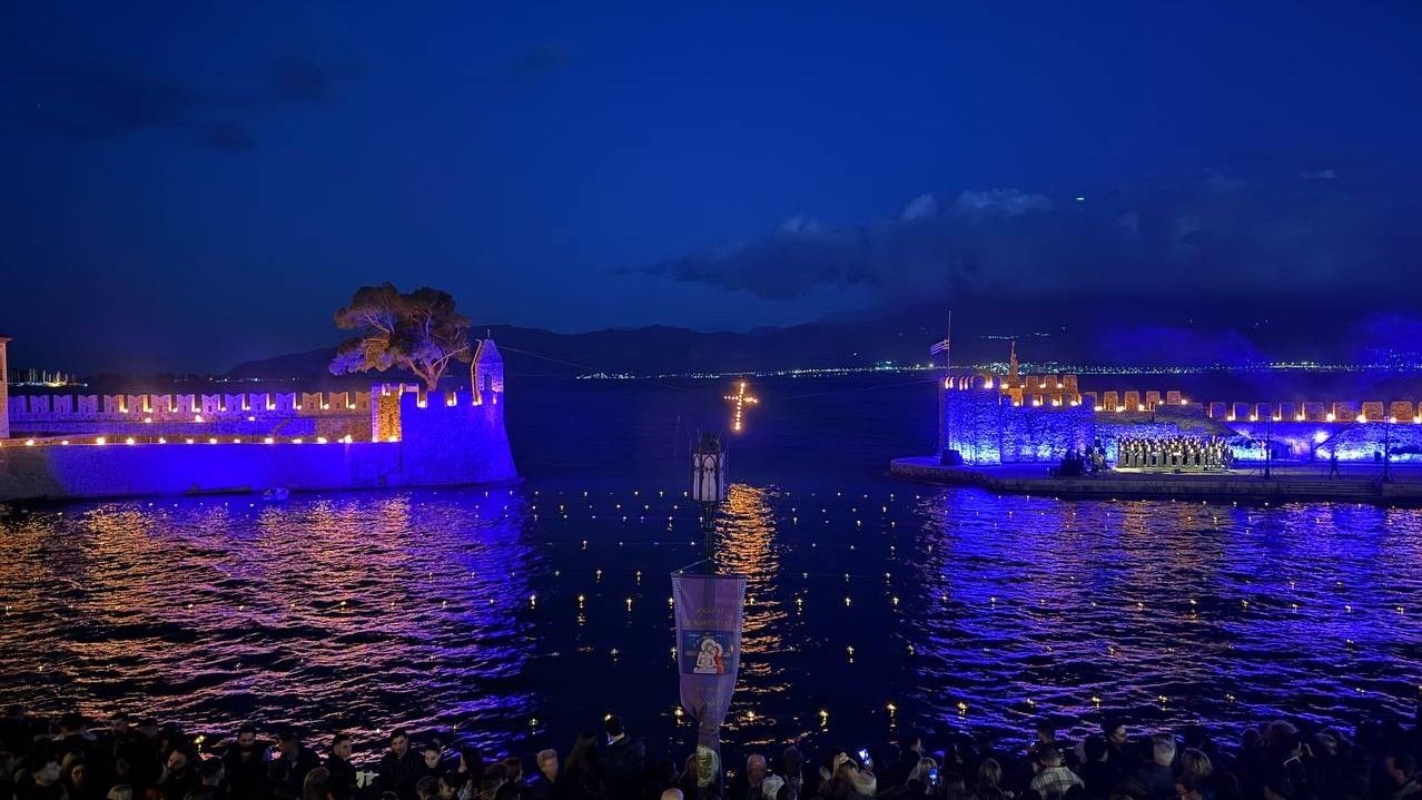 &Pi;ά&sigma;&chi;&alpha;: &Xi;&epsilon;&chi;&omega;&rho;&iota;&sigma;&tau;έ&sigmaf; &epsilon;&mu;&pi;&epsilon;&iota;&rho;ί&epsilon;&sigmaf; &alpha;&pi;ό &tau;&alpha; &Pi;&alpha;&sigma;&chi;&alpha;&lambda;&iota;&nu;ά έ&theta;&iota;&mu;&alpha; &sigma;&epsilon; &Nu;&alpha;ύ&pi;&alpha;&kappa;&tau;&omicron;, &Alpha;&gamma;&rho;ί&nu;&iota;&omicron;, &Epsilon;&upsilon;&eta;&nu;&omicron;&chi;ώ&rho;&iota;, &Theta;έ&rho;&mu;&omicron;