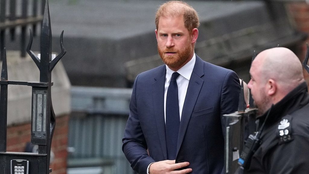 Μήνυση στον πρίγκιπα Χάρι από φιλανθρωπική οργάνωση που ίδρυσε στη μνήμη της Νταϊάνα