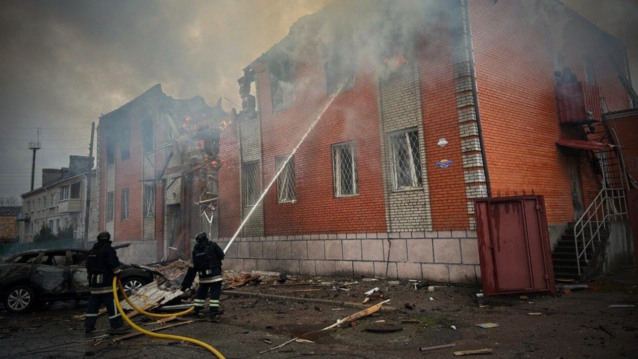 Ουκρανία: Δύο νεκροί και τρεις τραυματίες από ρωσικά πλήγματα στο Ντνίπρο