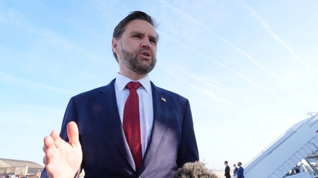 Στο Πακιστάν για τις συνομιλίες ο Βανς - Θα συμμετέxουμε αν δεχθείτε τους όρους μας λέει το Ιράν