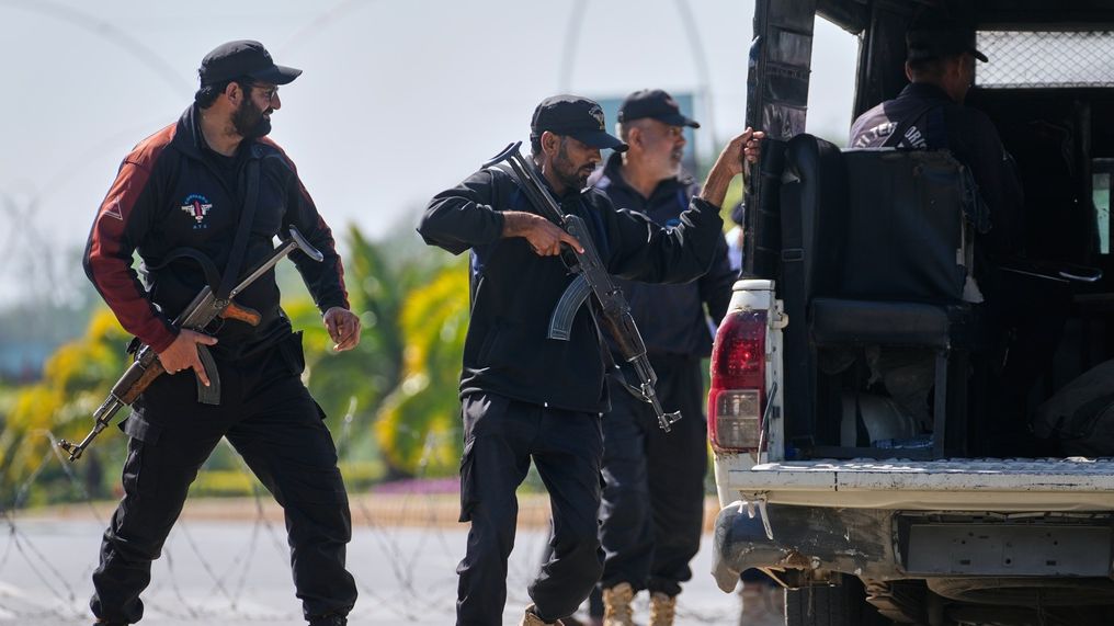 Αρχίζουν οι συνομιλίες ΗΠΑ -  Ιράν στο Πακιστάν:  Οι πιέσεις Τραμπ και οι όροι της Τεχεράνης