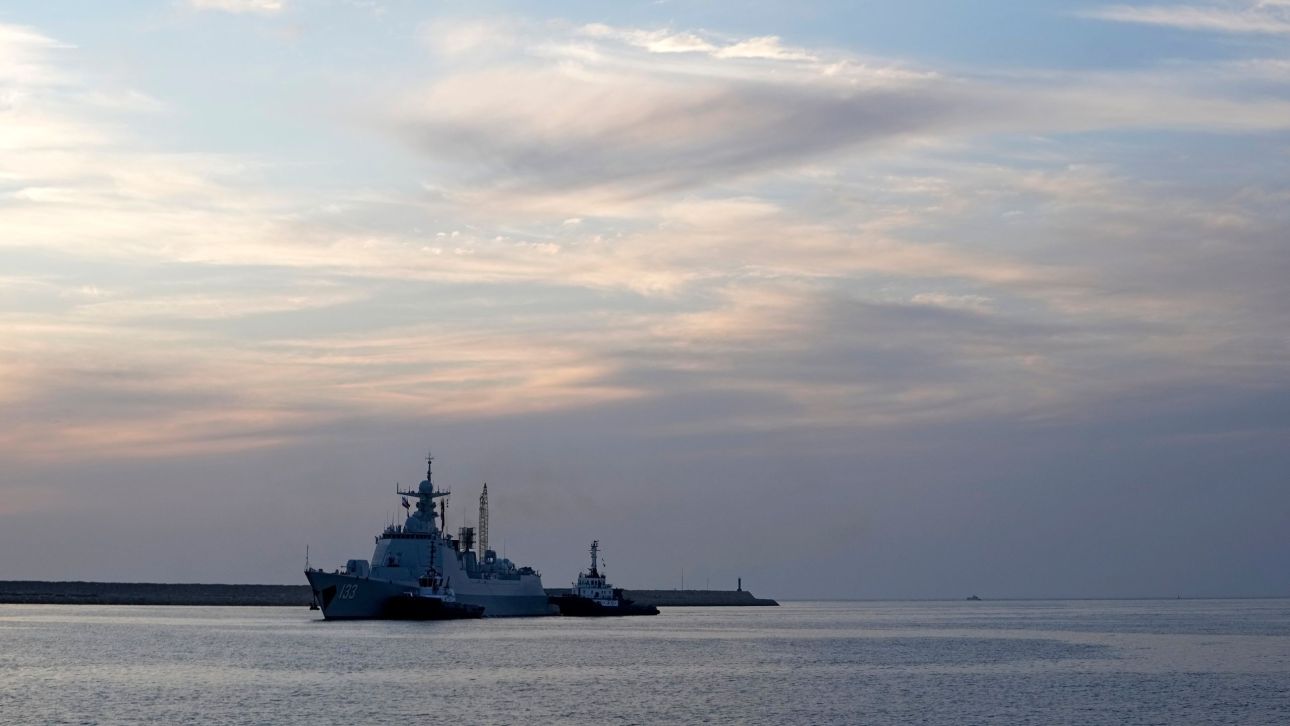 Πώς το μπλόκο των ΗΠΑ στον Κόλπο του Ομάν «φρενάρει» τη διέλευση από τα Στενά του Ορμούζ