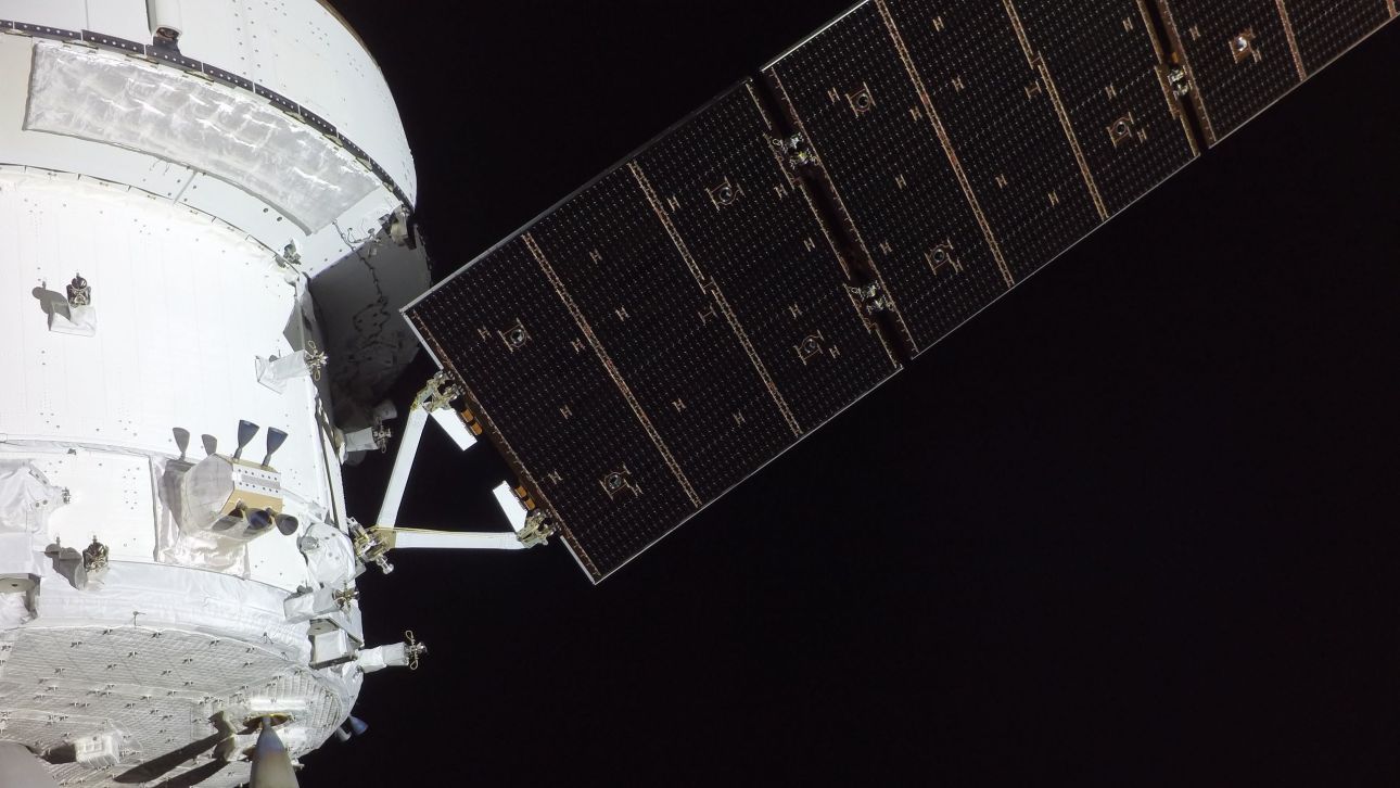 Γιατί το διάστημα μυρίζει «μπαρούτι» – Τι λένε οι αστροναύτες για την οσμή του Σύμπαντος