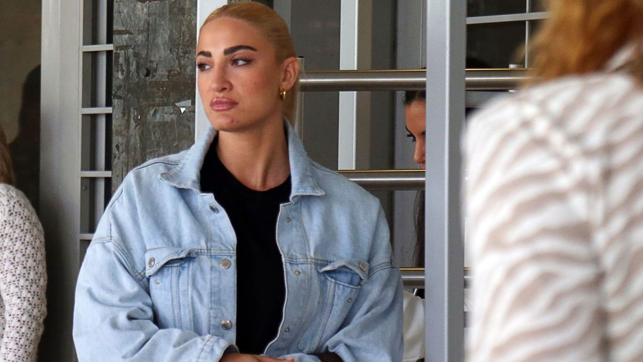 &Delta;ί&kappa;&eta; &Iota;&omega;ά&nu;&nu;&alpha;&sigmaf; &Tau;&omicron;ύ&nu;&eta;: Έ&phi;&epsilon;&sigma;&eta; &Epsilon;&iota;&sigma;&alpha;&gamma;&gamma;&epsilon;&lambda;έ&alpha; &sigma;&tau;&eta;&nu; &alpha;&pi;ό&phi;&alpha;&sigma;&eta; &gamma;&iota;&alpha; &tau;&omicron; revenge porn