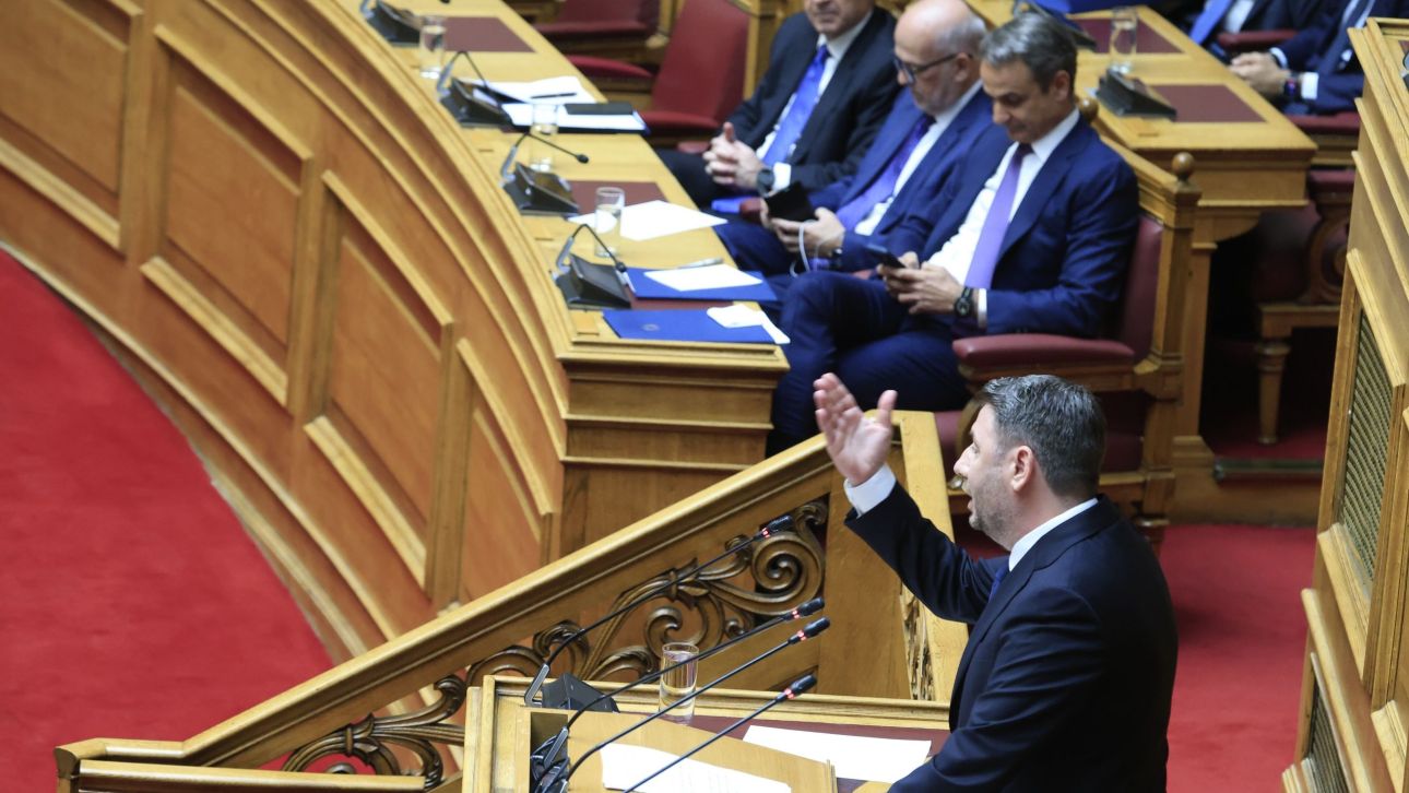 &Alpha;&nu;&delta;&rho;&omicron;&upsilon;&lambda;ά&kappa;&eta;&sigmaf; &sigma;&epsilon; &Mu;&eta;&tau;&sigma;&omicron;&tau;ά&kappa;&eta;: &laquo;&Kappa;ά&nu;&alpha;&tau;&epsilon; &tau;&eta; &Beta;&omicron;&upsilon;&lambda;ή &epsilon;&xi;&omicron;&chi;&iota;&kappa;ό &tau;&eta;&sigmaf; &Epsilon;&upsilon;&rho;&omega;&pi;&alpha;ϊ&kappa;ή&sigmaf; &Epsilon;&iota;&sigma;&alpha;&gamma;&gamma;&epsilon;&lambda;ί&alpha;&sigmaf;&raquo;