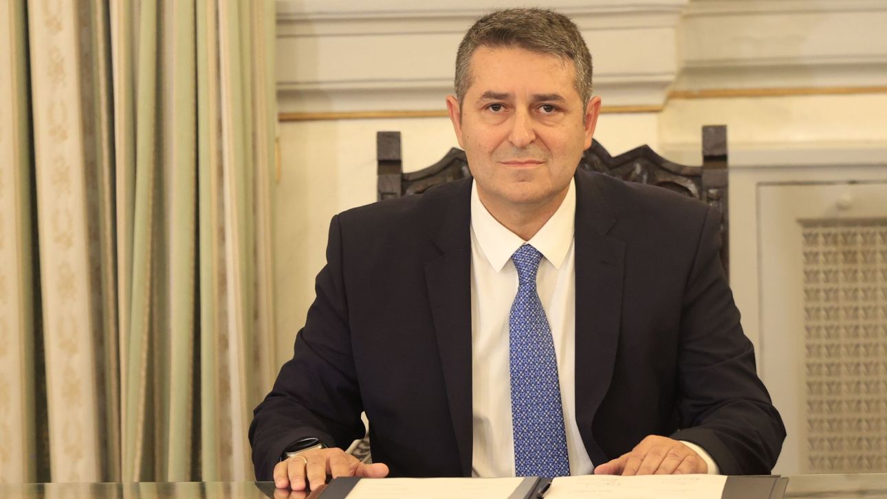 &Eta; &alpha;&pi;&omicron;&kappa;&alpha;&tau;ά&sigma;&tau;&alpha;&sigma;&eta; &tau;&omicron;&upsilon; &Gamma;. &Mu;&upsilon;&lambda;&omega;&nu;ά&kappa;&eta; &kappa;&alpha;&iota; &omicron; &kappa;&alpha;&theta;&omicron;&rho;&iota;&sigma;&tau;&iota;&kappa;ό&sigmaf; &rho;ό&lambda;&omicron;&sigmaf; &tau;&omicron;&upsilon; ά&mu;&epsilon;&sigma;&omicron;&upsilon; &epsilon;&mu;&beta;&omicron;&lambda;&iota;&sigma;&mu;&omicron;ύ