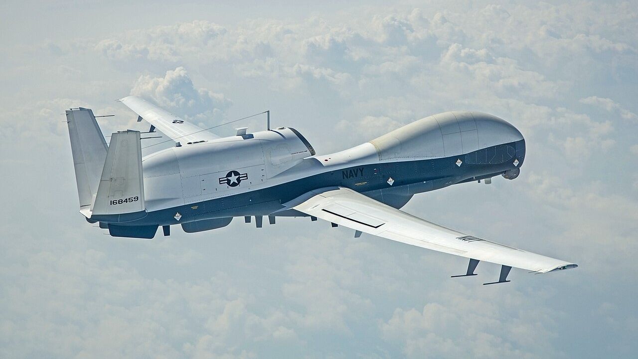 Έ&nu;&alpha; &sigma;&pi;ά&nu;&iota;&omicron; &kappa;&alpha;&iota; &alpha;&kappa;&rho;&iota;&beta;ό drone &tau;&omicron;&upsilon; &Pi;&omicron;&lambda;&epsilon;&mu;&iota;&kappa;&omicron;ύ &Nu;&alpha;&upsilon;&tau;&iota;&kappa;&omicron;ύ &tau;&omega;&nu; &Eta;&Pi;&Alpha; &chi;ά&theta;&eta;&kappa;&epsilon; &sigma;&tau;&omicron;&nu; &Pi;&epsilon;&rho;&sigma;&iota;&kappa;ό &Kappa;ό&lambda;&pi;&omicron;