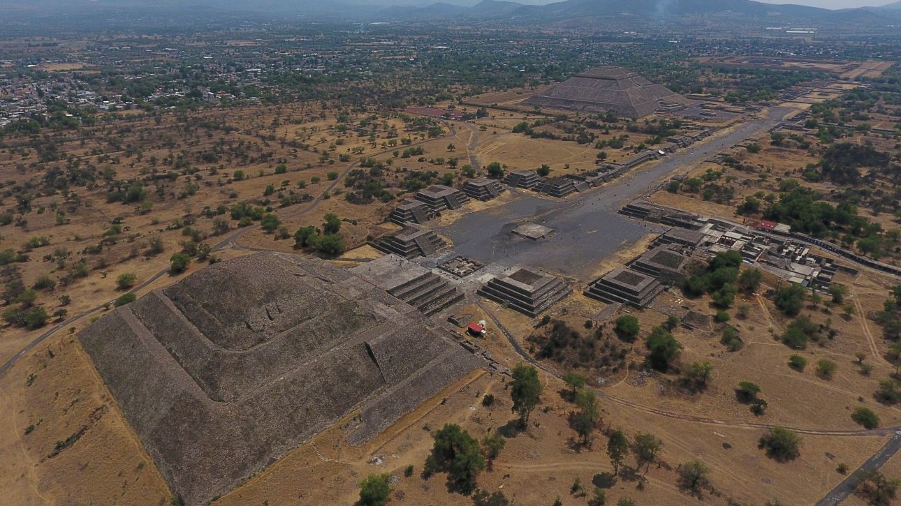 &Mu;&epsilon;&xi;&iota;&kappa;ό: &laquo;&Pi;&rho;&omicron;&sigma;&chi;&epsilon;&delta;&iota;&alpha;&sigma;&mu;έ&nu;&eta;&raquo; &eta; &epsilon;&pi;ί&theta;&epsilon;&sigma;&eta; &epsilon;&nu;&alpha;&nu;&tau;ί&omicron;&nu; &tau;&omicron;&upsilon;&rho;&iota;&sigma;&tau;ώ&nu; &sigma;&tau;&iota;&sigmaf; &pi;&upsilon;&rho;&alpha;&mu;ί&delta;&epsilon;&sigmaf; &tau;&omicron;&upsilon; &Tau;&epsilon;&omicron;&tau;&iota;&omicron;&upsilon;&alpha;&kappa;ά&nu; &lambda;έ&nu;&epsilon; &omicron;&iota; &alpha;&rho;&chi;έ&sigmaf;