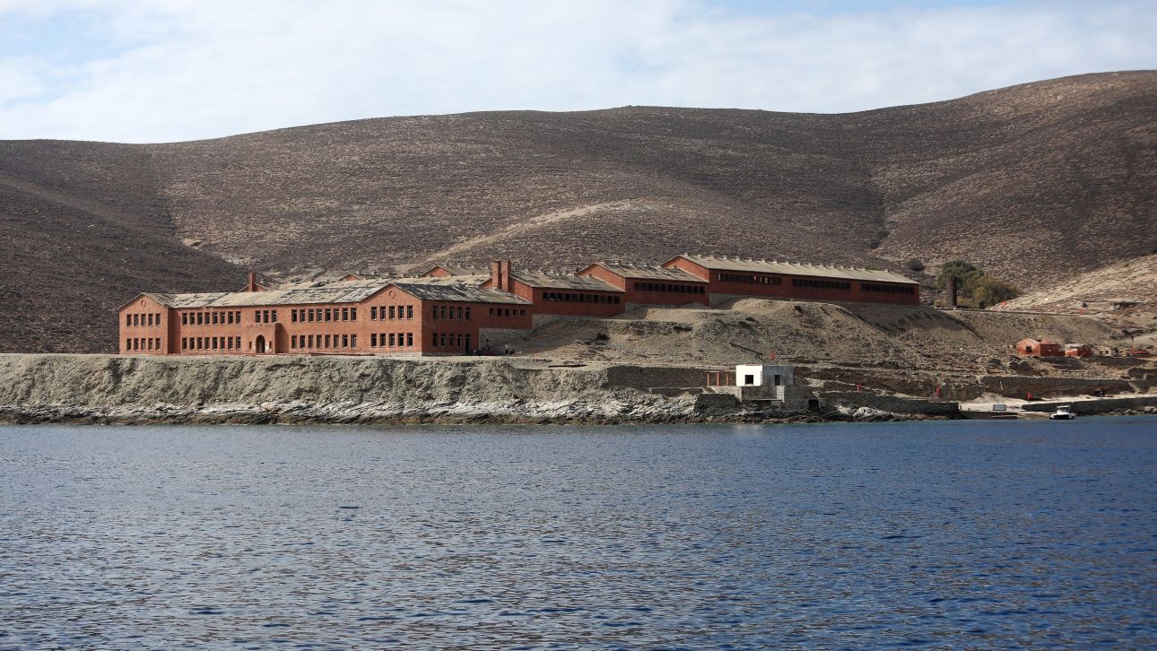 &Omicron;&rho;&iota;&sigma;&tau;&iota;&kappa;ή &eta; &alpha;&pi;&alpha;&gamma;ό&rho;&epsilon;&upsilon;&sigma;&eta; &alpha;&lambda;&iota;&epsilon;ί&alpha;&sigmaf;, &zeta;ώ&nu;&epsilon;&sigmaf;: &Pi;&epsilon;&rho;&iota;&beta;&alpha;&lambda;&lambda;&omicron;&nu;&tau;&iota;&kappa;ή &laquo;&alpha;&sigma;&pi;ί&delta;&alpha;&raquo;&nbsp;&gamma;&iota;&alpha; &tau;&eta; &Gamma;&upsilon;ά&rho;&omicron; &mu;&epsilon; &Pi;&rho;&omicron;&epsilon;&delta;&rho;&iota;&kappa;ό &Delta;&iota;ά&tau;&alpha;&gamma;&mu;&alpha;