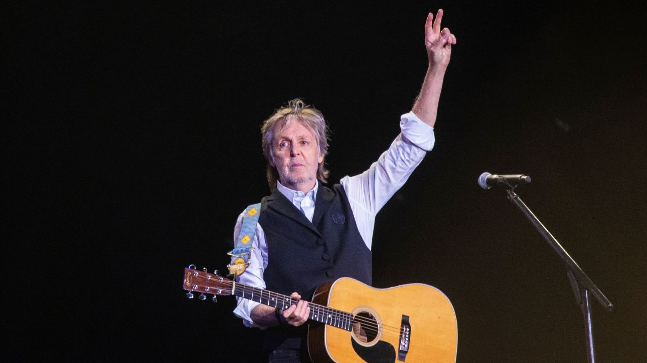 «Ο Στιβ Τζομπς μού έδωσε το πρώτο iPhone στην Ευρώπη»: Η απρόσμενη αποκάλυψη του Πολ Μακάρτνεϊ