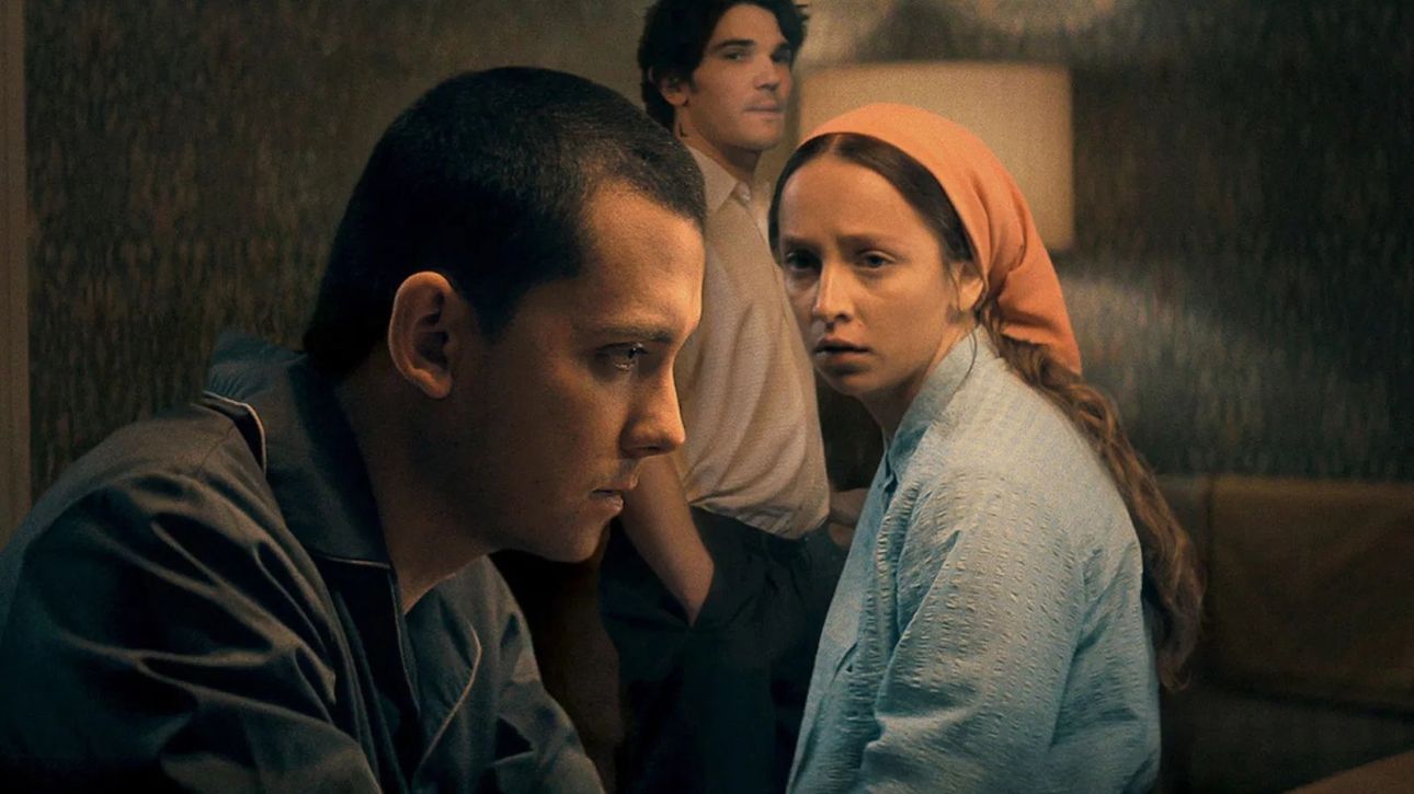 Unchosen: Οι αληθινές ιστορίες αιρέσεων στο Ηνωμένο Βασίλειο πίσω από τη νέα σειρά του Netflix