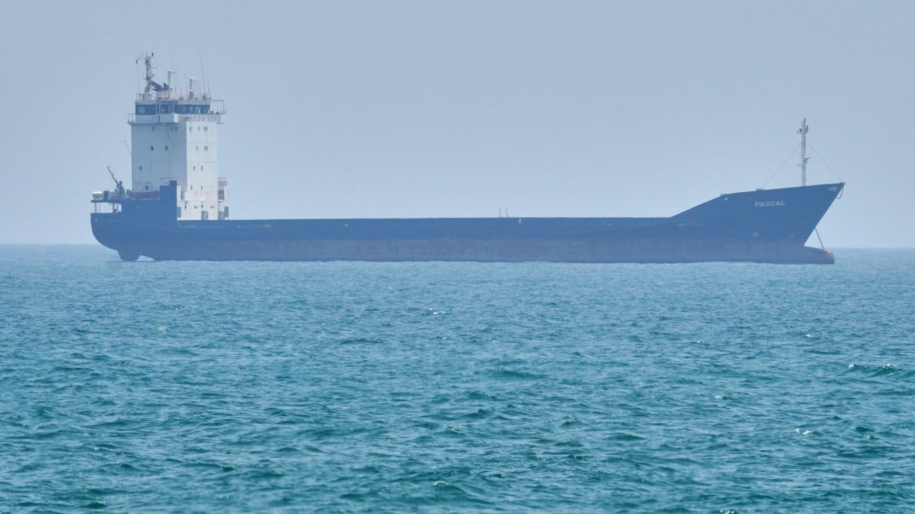 &Tau;&omicron; &Iota;&rho;ά&nu; &sigma;&upsilon;&nu;&epsilon;&chi;ί&zeta;&epsilon;&iota; &nu;&alpha; &mu;&epsilon;&tau;&alpha;&phi;έ&rho;&epsilon;&iota; &pi;&epsilon;&tau;&rho;έ&lambda;&alpha;&iota;&omicron; &sigma;&tau;&eta;&nu; &Kappa;ί&nu;&alpha; &pi;&alpha;&rho;ά &tau;&omicron;&nu; &nu;&alpha;&upsilon;&tau;&iota;&kappa;ό &alpha;&pi;&omicron;&kappa;&lambda;&epsilon;&iota;&sigma;&mu;ό &tau;&omega;&nu; &Eta;&Pi;&Alpha;