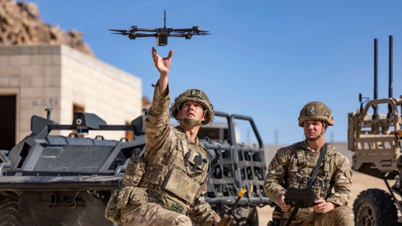 &Epsilon;&kappa;&alpha;&tau;&omicron;&nu;&tau;ά&delta;&epsilon;&sigmaf; &Beta;&rho;&epsilon;&tau;&alpha;&nu;&omicron;ί &sigma;&tau;&rho;&alpha;&tau;&iota;ώ&tau;&epsilon;&sigmaf; &mu;&epsilon;&tau;&alpha;&phi;έ&rho;&theta;&eta;&kappa;&alpha;&nu; &mu;&epsilon; &pi;&lambda;&omicron;ί&omicron; &gamma;&iota;&alpha; &nu;&alpha; &sigma;&upsilon;&mu;&mu;&epsilon;&tau;ά&sigma;&chi;&omicron;&upsilon;&nu; &sigma;&epsilon; ά&sigma;&kappa;&eta;&sigma;&eta; &sigma;&tau;&eta; &Gamma;&epsilon;&rho;&mu;&alpha;&nu;ί&alpha;