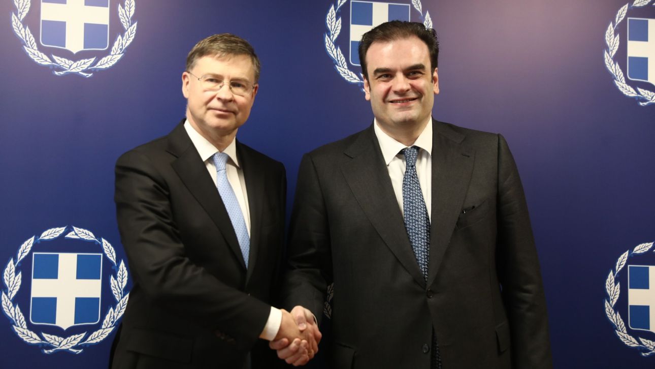 Συνάντηση Πιερρακάκη - Ντομπρόβσκις: Η Ευρώπη πρέπει να κινηθεί πέρα από τη διαχείριση των κρίσεων