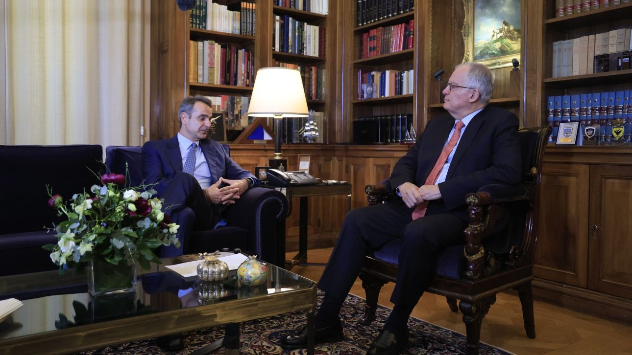 Μητσοτάκης σε Τασούλα: «Κάνουμε το καλύτερο για να στηρίξουμε τα ελληνικά νοικοκυριά»