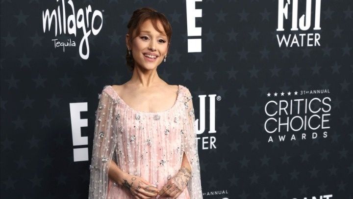 Η Αριάνα Γκράντε θα κυκλοφορήσει νέο άλμπουμ της με τίτλο «Petal» το καλοκαίρι