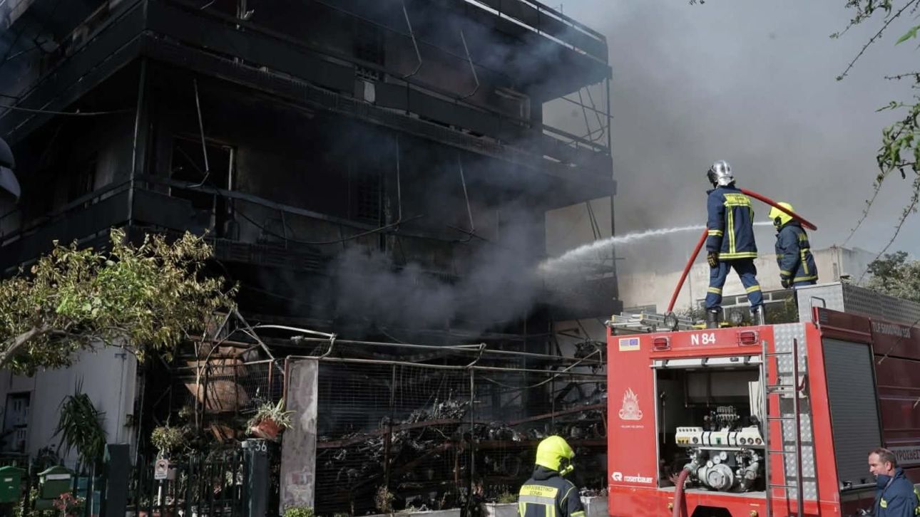 Ί&lambda;&iota;&omicron;&nu;: &Epsilon;&iota;&kappa;ό&nu;&epsilon;&sigmaf; &kappa;&alpha;&tau;&alpha;&sigma;&tau;&rho;&omicron;&phi;ή&sigmaf; &alpha;&pi;ό &tau;&eta;&nu; &mu;&epsilon;&gamma;ά&lambda;&eta; &phi;&omega;&tau;&iota;ά &sigma;&epsilon; &epsilon;&pi;&iota;&chi;&epsilon;ί&rho;&eta;&sigma;&eta; &alpha;&nu;&tau;&alpha;&lambda;&lambda;&alpha;&kappa;&tau;&iota;&kappa;ώ&nu; - &Tau;&iota; &lambda;έ&nu;&epsilon; &omicron;&iota; &pi;&epsilon;&rho;ί&omicron;&iota;&kappa;&omicron;&iota;