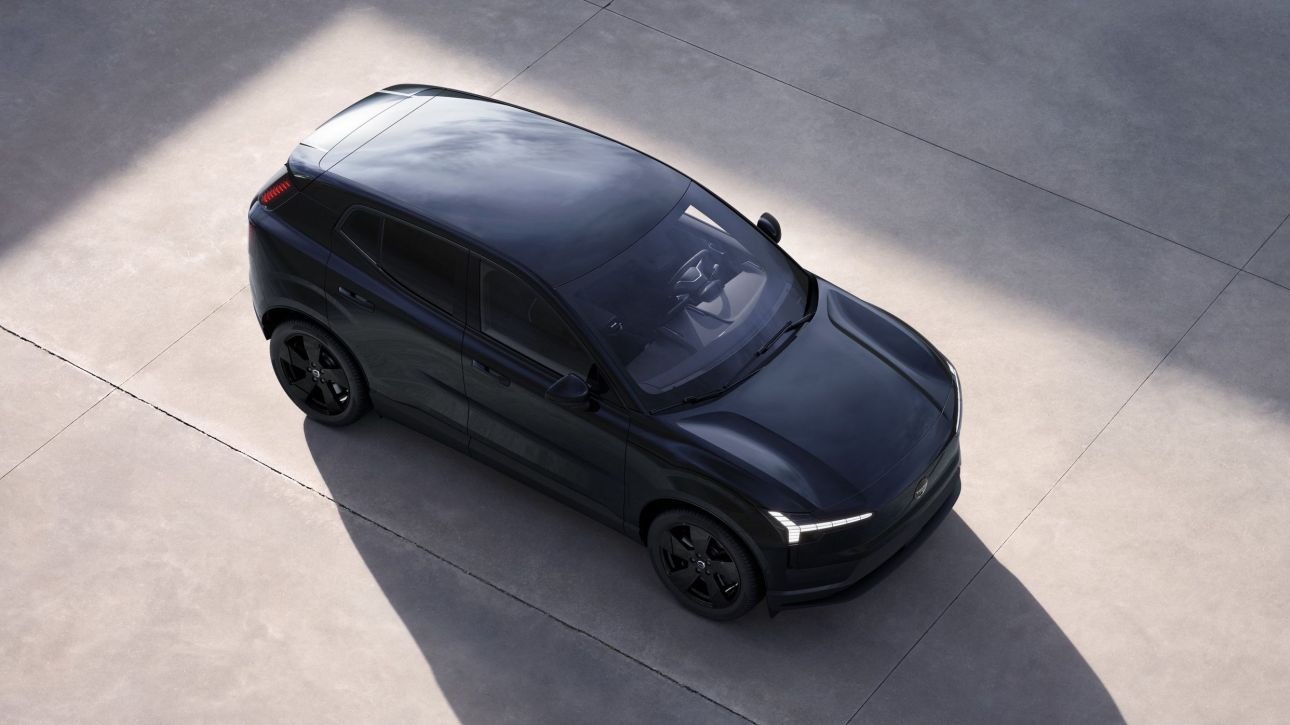 Το χαρισματικό Volvo EX30 κάνει την ηλεκτροκίνηση πιο εύκολη από ποτέ