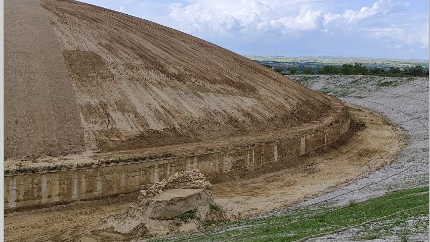 Αποκαλύπτεται η γεωμετρία του Τύμβου Καστά και ο επιβλητικός περίβολος του - Εντυπωσιακές εικόνες