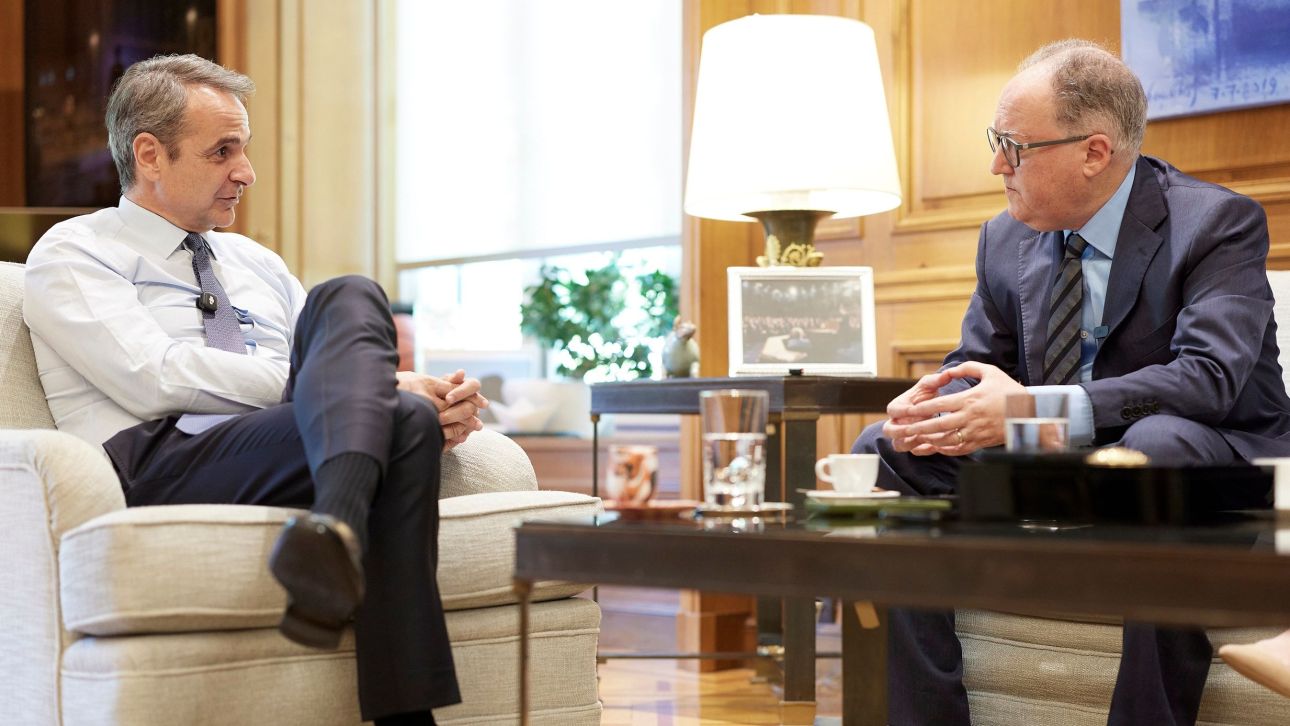 Μητσοτάκης στους FT: «Καμπανάκι» για τον πληθωρισμό λόγω Ορμούζ - Λαμβάνουμε στοχευμένα μέτρα