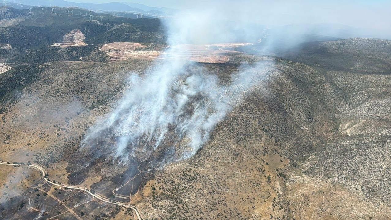 &Eta; &sigma;&tau;&iota;&gamma;&mu;ή &pi;&omicron;&upsilon; drone &epsilon;&nu;&tau;&omicron;&pi;ί&zeta;&epsilon;&iota; &tau;&eta;&nu; &pi;&upsilon;&rho;&kappa;&alpha;&gamma;&iota;ά &sigma;&tau;&omicron;&nu; &Alpha;&sigma;&pi;&rho;ό&pi;&upsilon;&rho;&gamma;&omicron; - &Sigma;&epsilon; &tau;&rho;ί&alpha; &lambda;&epsilon;&pi;&tau;ά έ&phi;&tau;&alpha;&sigma;&epsilon; &tau;&omicron; &pi;&rho;ώ&tau;&omicron; ό&chi;&eta;&mu;&alpha;