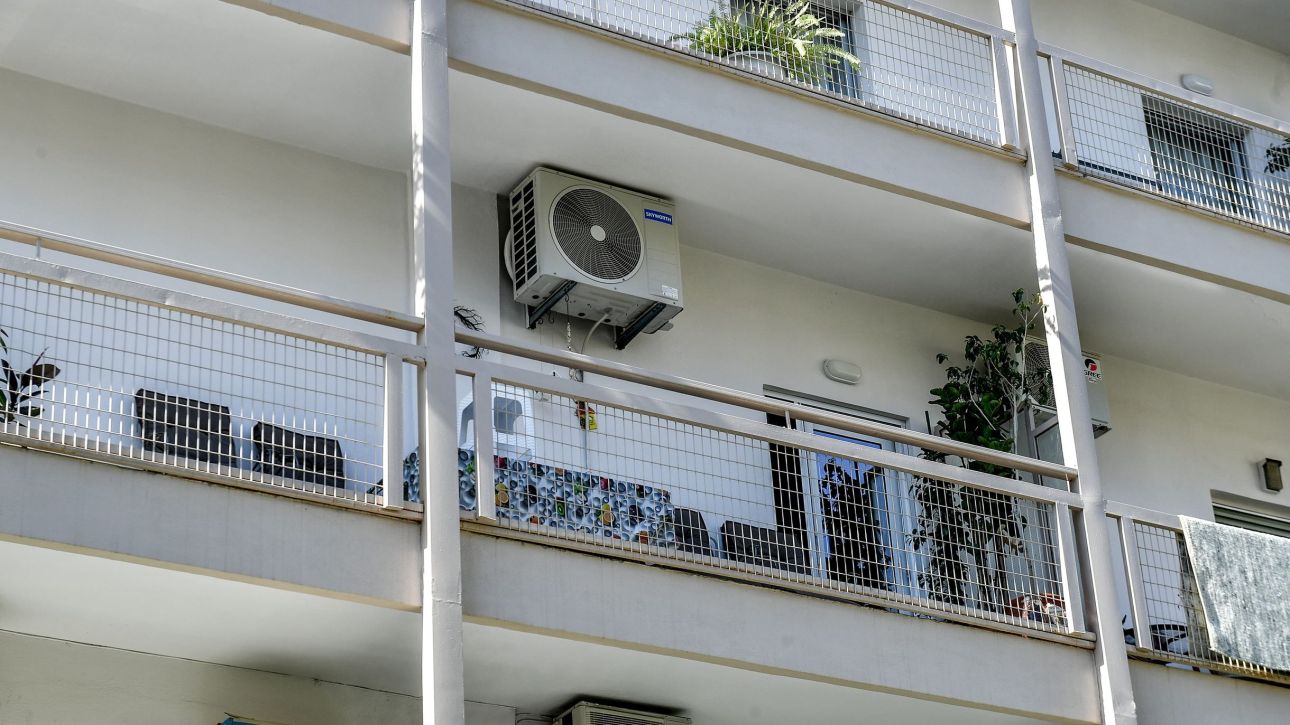 &Kappa;&alpha;&lambda;&alpha;&mu;ά&tau;&alpha;: M&epsilon; &kappa;ά&mu;&epsilon;&rho;&epsilon;&sigmaf; &kappa;&alpha;&iota; GPS &pi;&alpha;&rho;&alpha;&kappa;&omicron;&lambda;&omicron;&upsilon;&theta;&omicron;ύ&sigma;&epsilon; &tau;&eta;&nu; 39&chi;&rho;&omicron;&nu;&eta; &omicron; &sigma;&upsilon;&zeta;&upsilon;&gamma;&omicron;&kappa;&tau;ό&nu;&omicron;&sigmaf;