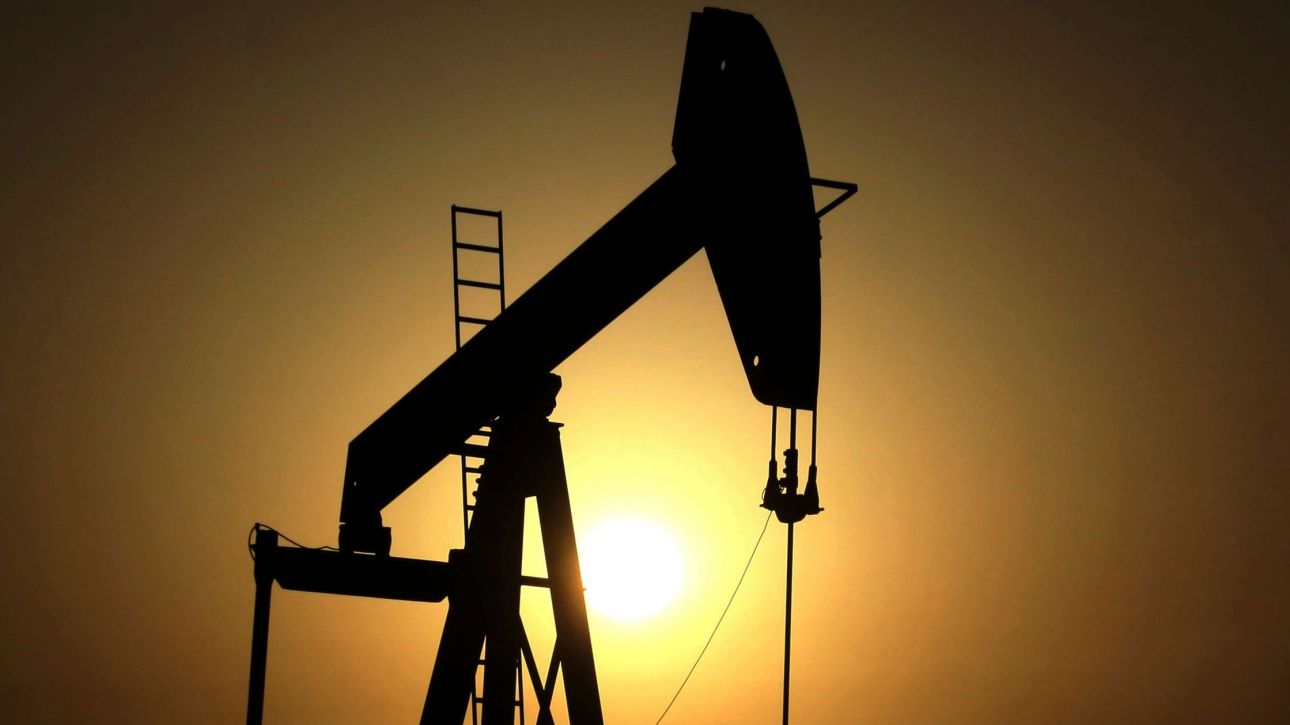 Άλμα 3,5% για την τιμή του Brent μετά την επικίνδυνη κλιμάκω