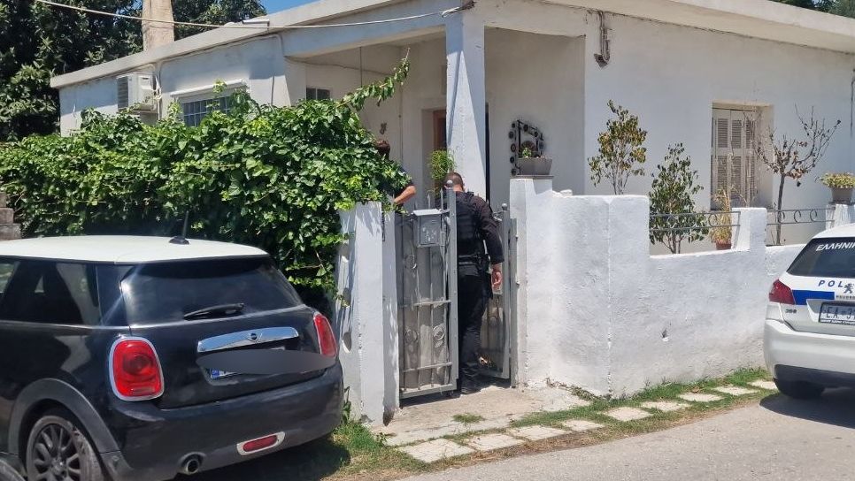 Αίγιο: Μητέρα και γιος «αλληλοσκοτώθηκαν», ισχυρίζεται ο 65χ