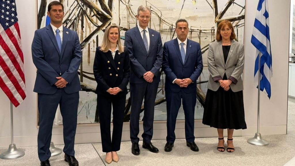 Συναντήσεις ΥΠΕΝ με Chevron & ExxonMobil στις ΗΠΑ - Στο επίκ