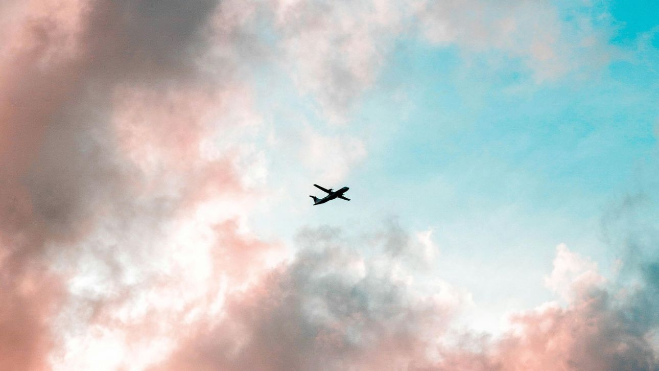 &Mu;&iota;&kappa;&rho;ό &alpha;&epsilon;&rho;&omicron;&sigma;&kappa;ά&phi;&omicron;&sigmaf; &sigma;&upsilon;&nu;&epsilon;&tau;&rho;ί&beta;&eta; &sigma;&tau;&omicron; &Tau;έ&xi;&alpha;&sigmaf;, έ&nu;&alpha;&sigmaf; &nu;&epsilon;&kappa;&rho;ό&sigmaf;: &Sigma;&upsilon;&gamma;&kappa;&lambda;&omicron;&nu;&iota;&sigma;&tau;&iota;&kappa;ά &beta;ί&nu;&tau;&epsilon;&omicron;