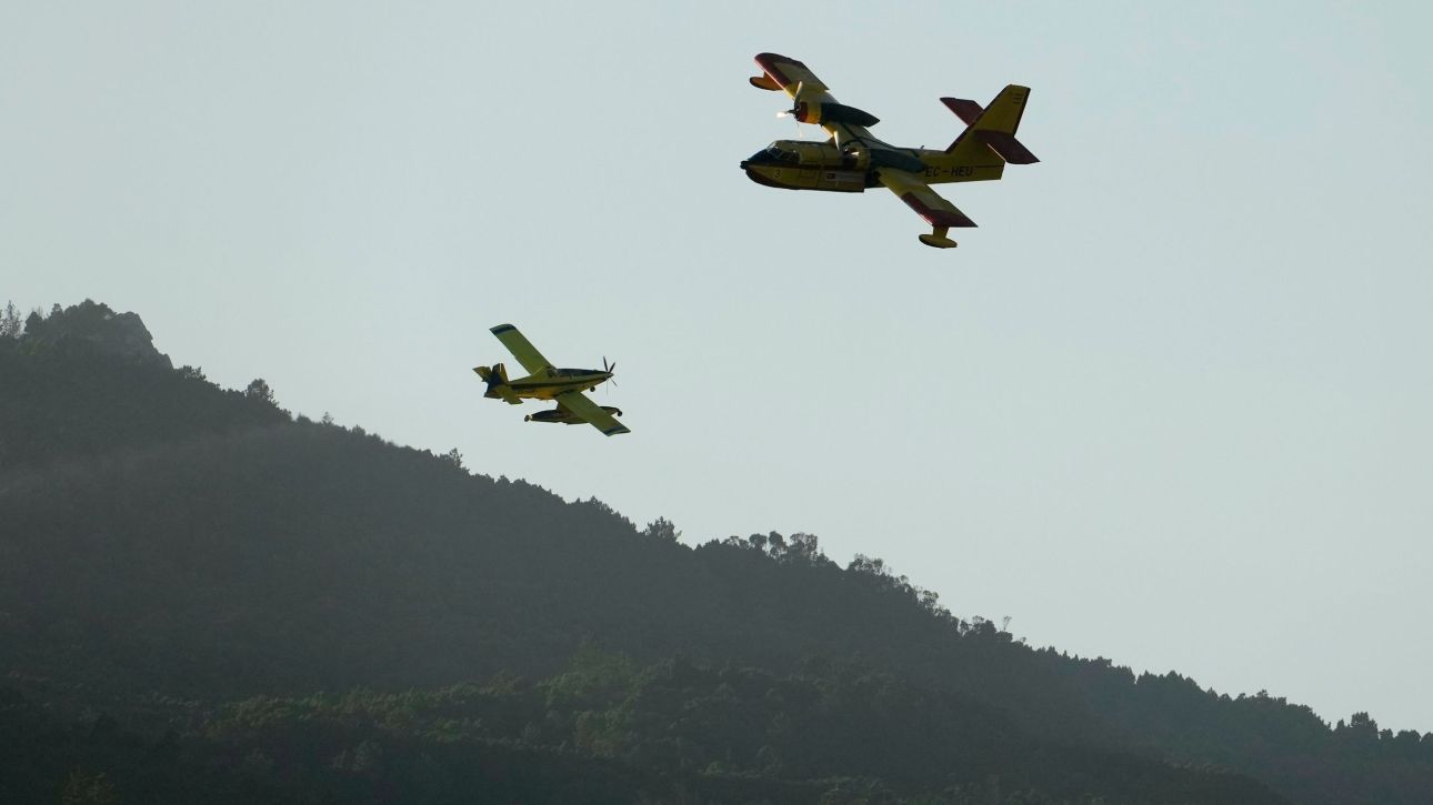 &Pi;&alpha;&rho;&alpha;&tau;&epsilon;ί&nu;&epsilon;&tau;&alpha;&iota; &gamma;&iota;&alpha; έ&nu;&alpha; 24&omega;&rho;&omicron; &eta; &pi;&alpha;&rho;&alpha;&mu;&omicron;&nu;ή &tau;&omega;&nu; &epsilon;&lambda;&lambda;&eta;&nu;&iota;&kappa;ώ&nu; Canadair &sigma;&tau;&eta;&nu; &Iota;&sigma;&pi;&alpha;&nu;ί&alpha;