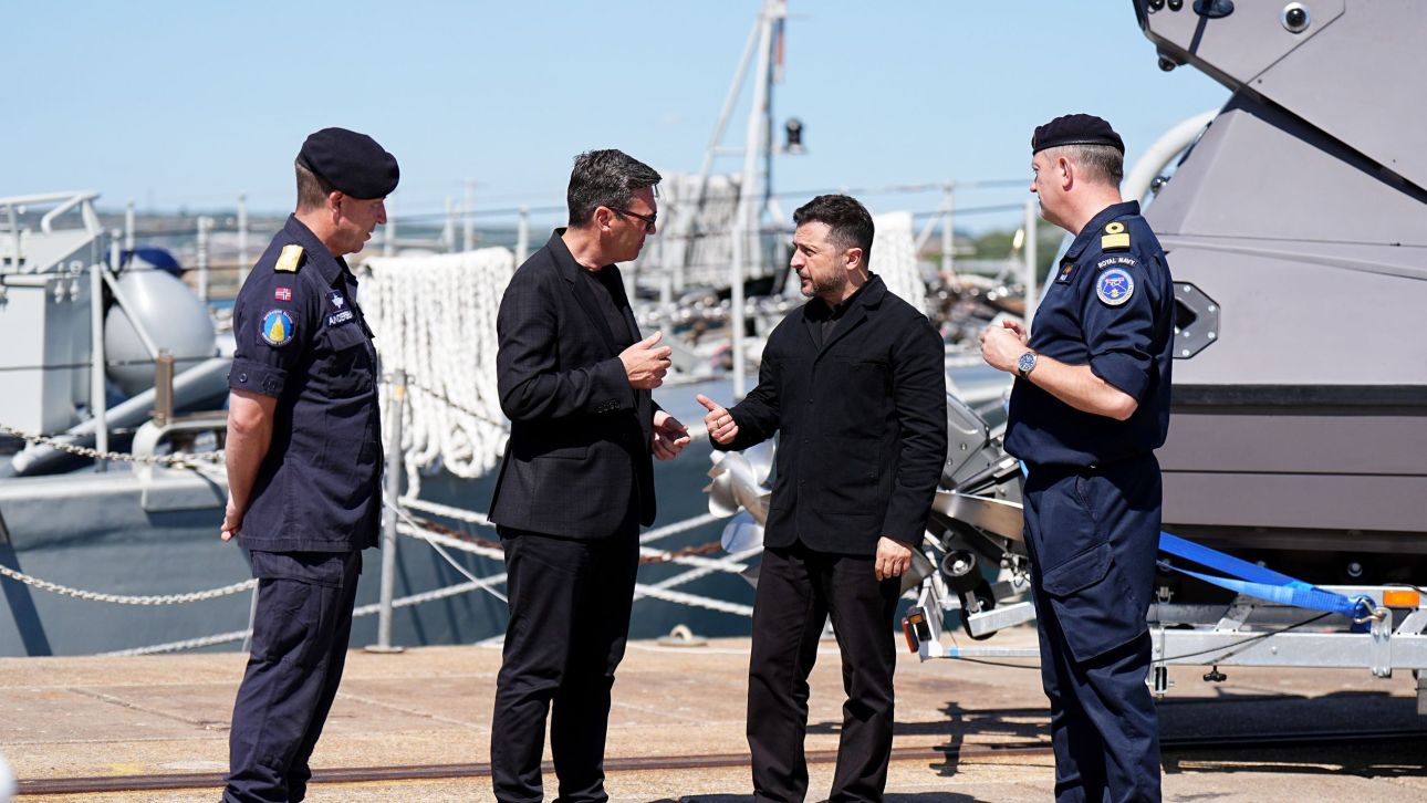 &Omicron; &Zeta;&epsilon;&lambda;έ&nu;&sigma;&kappa;&iota; &omicron; &pi;&rho;ώ&tau;&omicron;&sigmaf; &xi;έ&nu;&omicron;&sigmaf; &eta;&gamma;έ&tau;&eta;&sigmaf; &pi;&omicron;&upsilon; &sigma;&upsilon;&nu;&alpha;&nu;&tau;ή&theta;&eta;&kappa;&epsilon; &mu;&epsilon; &tau;&omicron;&nu; &Mu;&pi;έ&rho;&nu;&alpha;&mu; - &Mu;ή&nu;&upsilon;&mu;&alpha; &sigma;&tau;ή&rho;&iota;&xi;&eta;&sigmaf; &alpha;&pi;ό &tau;&omicron;&nu; &Beta;&rho;&epsilon;&tau;&alpha;&nu;ό