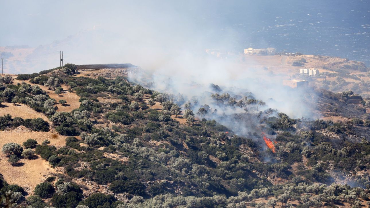 Liveblog: Μαίνεται η φωτιά στο Ρέθυμνο - Μπαράζ μηνυμάτων από το 112 σε Κρήτη, Άνδρο, Κάλυμνο
