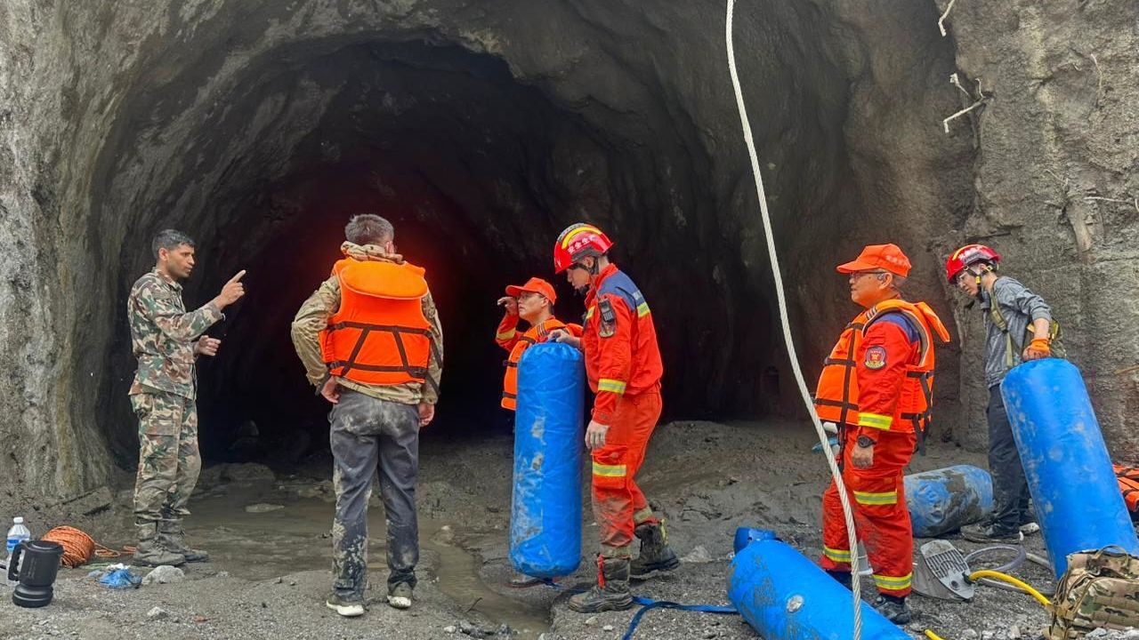 &Mu;&alpha;&zeta;&iota;&kappa;&omicron;ί &tau;ά&phi;&omicron;&iota; &gamma;&iota;&alpha; &tau;&alpha; &theta;ύ&mu;&alpha;&tau;&alpha; &tau;&omega;&nu; &pi;&lambda;&eta;&mu;&mu;&upsilon;&rho;ώ&nu; &sigma;&tau;&omicron; &Nu;&epsilon;&pi;ά&lambda; - &Xi;&epsilon;&pi;&epsilon;&rho;&nu;&omicron;ύ&nu; &tau;&omicron;&upsilon;&sigmaf; 1000 &omicron;&iota; &nu;&epsilon;&kappa;&rho;&omicron;ί
