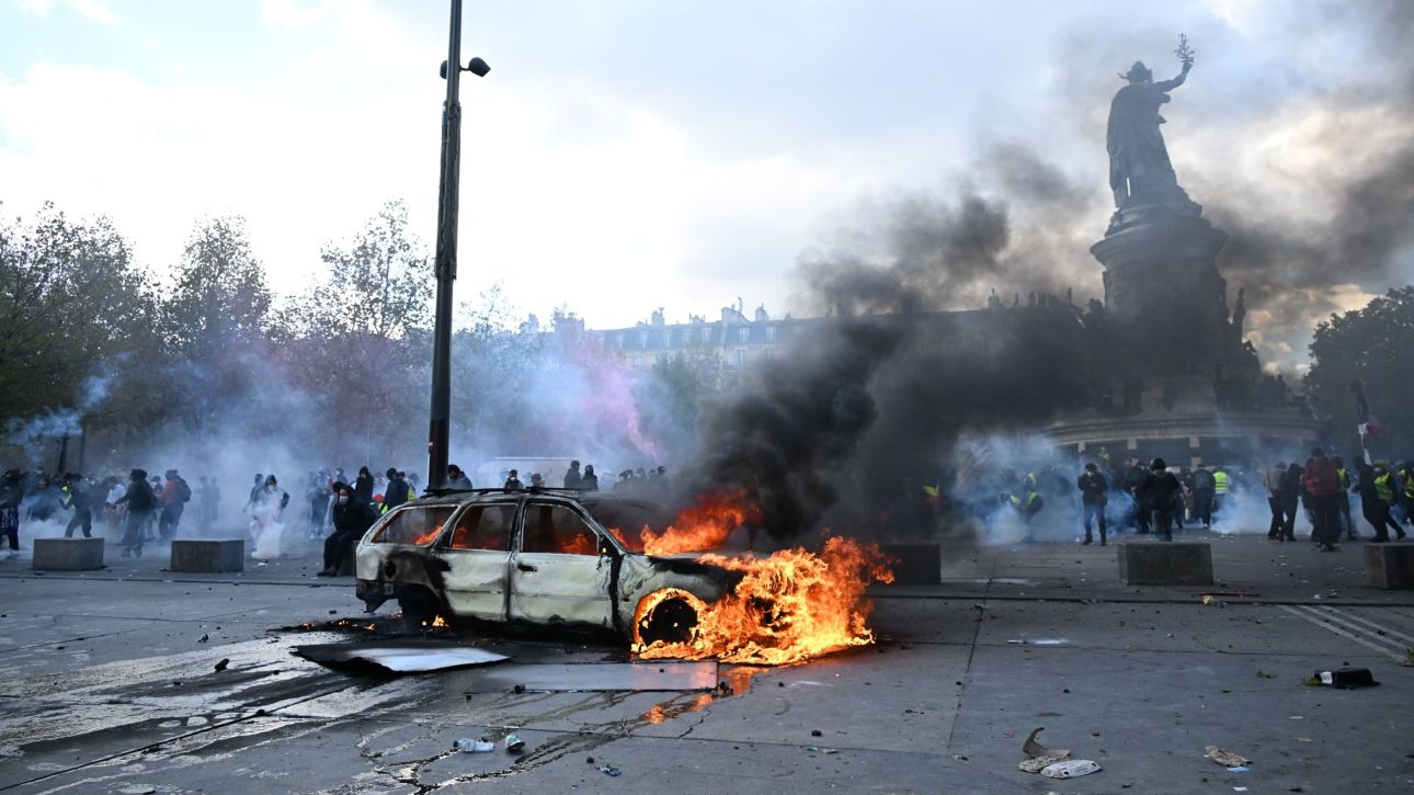 Γαλλικός «πυρετός» στην Ελλάδα: Συναγερμός και σκληρή πολιτική αντιπαράθεση ενόψει κινητοποίησεων