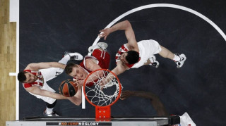 Αυτοκτόνησε ο Ολυμπιακός στην Γερμανία και έχασε στο φινάλε από την Μπάμπεργκ με 72-71