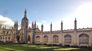 Cambridge: Η «κάμαρα με τα μυστικά» στο «ναό» της αγγλικής γλωσσομάθειας