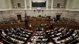 "Θερμό" επεισόδιο στη Βουλή για την ονομασία της ΠΓΔΜ