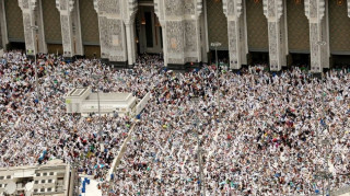 Με βραχιολάκι αναγνώρισης οι πιστοί στη Μέκκα