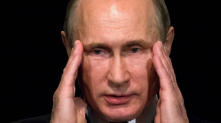 Ο Β.Πούτιν θα πάει στο Παρίσι παρά τις επιφυλάξεις του Φ.Ολάντ για συνάντησή τους