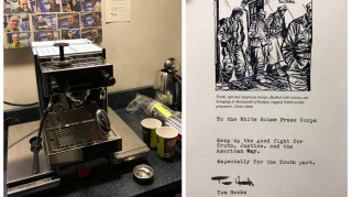 Το δώρο του Τομ Χανκς στους δημοσιογράφους του Λευκού Οίκου