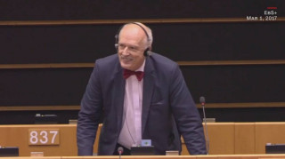 Το σεξιστικό παραλήρημα ευρωβουλευτή και η πληρωμένη απάντηση συναδέλφου του