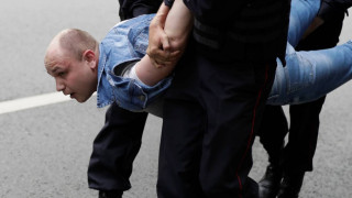 Ρωσία: Βία και εκατοντάδες συλλήψεις στις αντικυβερνητικές διαδηλώσεις