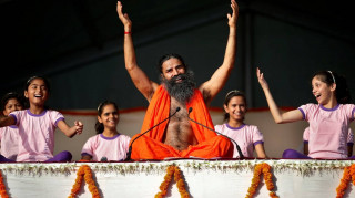 Παγκόσμια Ημέρα Yoga: Η Ινδία & ο κόσμος λέει namaste