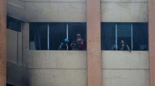 Ελ Σαλβαδόρ: Φονική πυρκαγιά στο ΥΠΟΙΚ-Εγκλωβισμένος πήδηξε στο κενό για να σωθεί από τις φλόγες