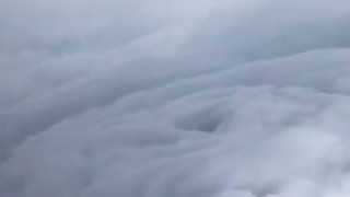 Ίρμα: «Κυνηγοί καταιγίδων» κατέγραψαν το μάτι του τυφώνα (Vid)