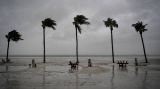 Νεκροί, λεηλασίες και χάος στη Φλόριντα από τον τυφώνα Ίρμα