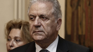 Αβραμόπουλος: Απαράδεκτη και αντιευρωπαϊκή η πρόταση Τουσκ για το προσφυγικό