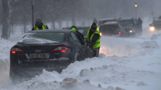 Υποχωρεί σταδιακά η κακοκαιρία στην Ιρλανδία