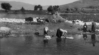 Οι γυναίκες και τα ποτάμια της Αθήνας